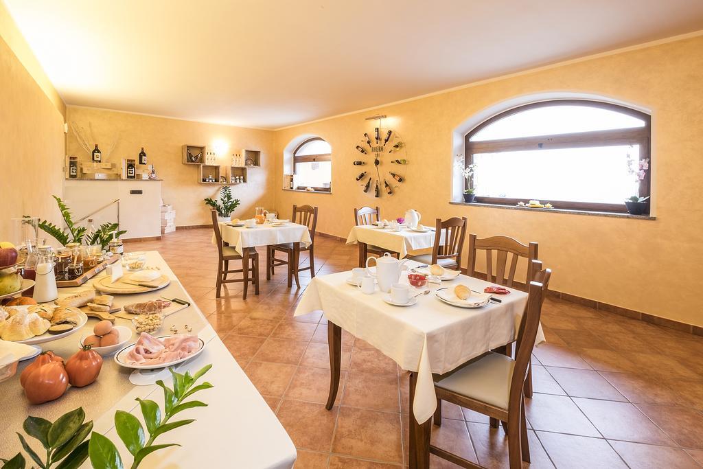 Costa Catterina B&B Castagnito Bagian luar foto