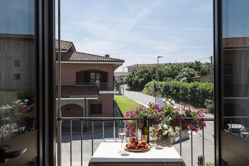 Costa Catterina B&B Castagnito Bagian luar foto